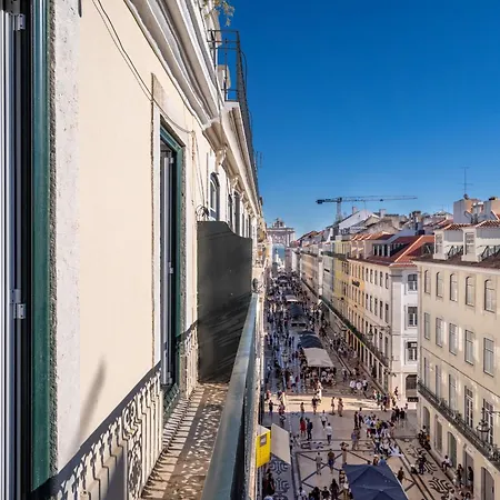 Lovely 2 Bedroom In The Heart Of Apartment Lisbon