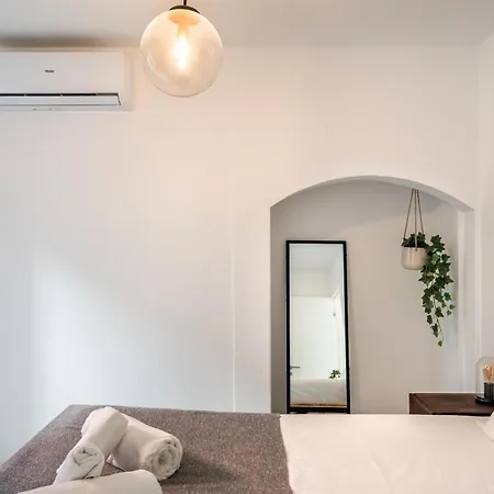 Lovely 2 Bedroom In The Heart Of Lisboa