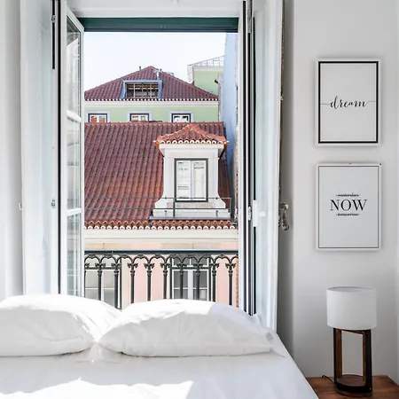 Lovely 2 Bedroom In The Heart Of