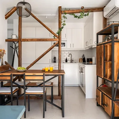 Apartment Lovely 2 Bedroom In The Heart Of *